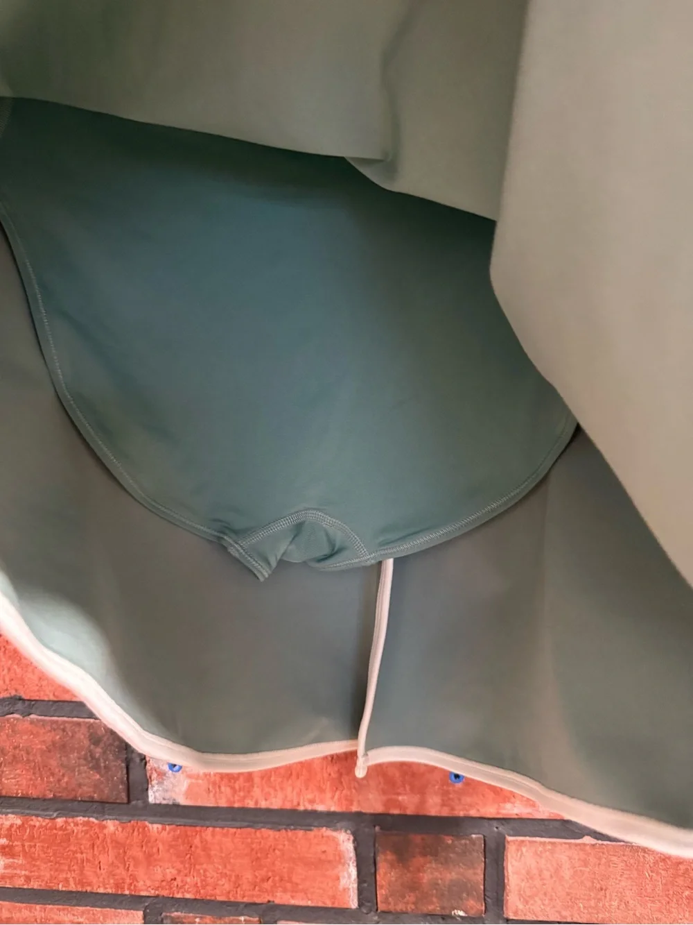 alo yoga Airbrush Streamlined Skirt